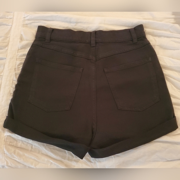 Aritzia Jovovich Shorts - Picture 2 of 4